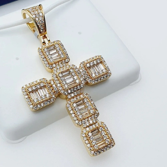 14K Gold Plated Cubic Zircon Pendant, EVBRS581 - Picture 7 of 10